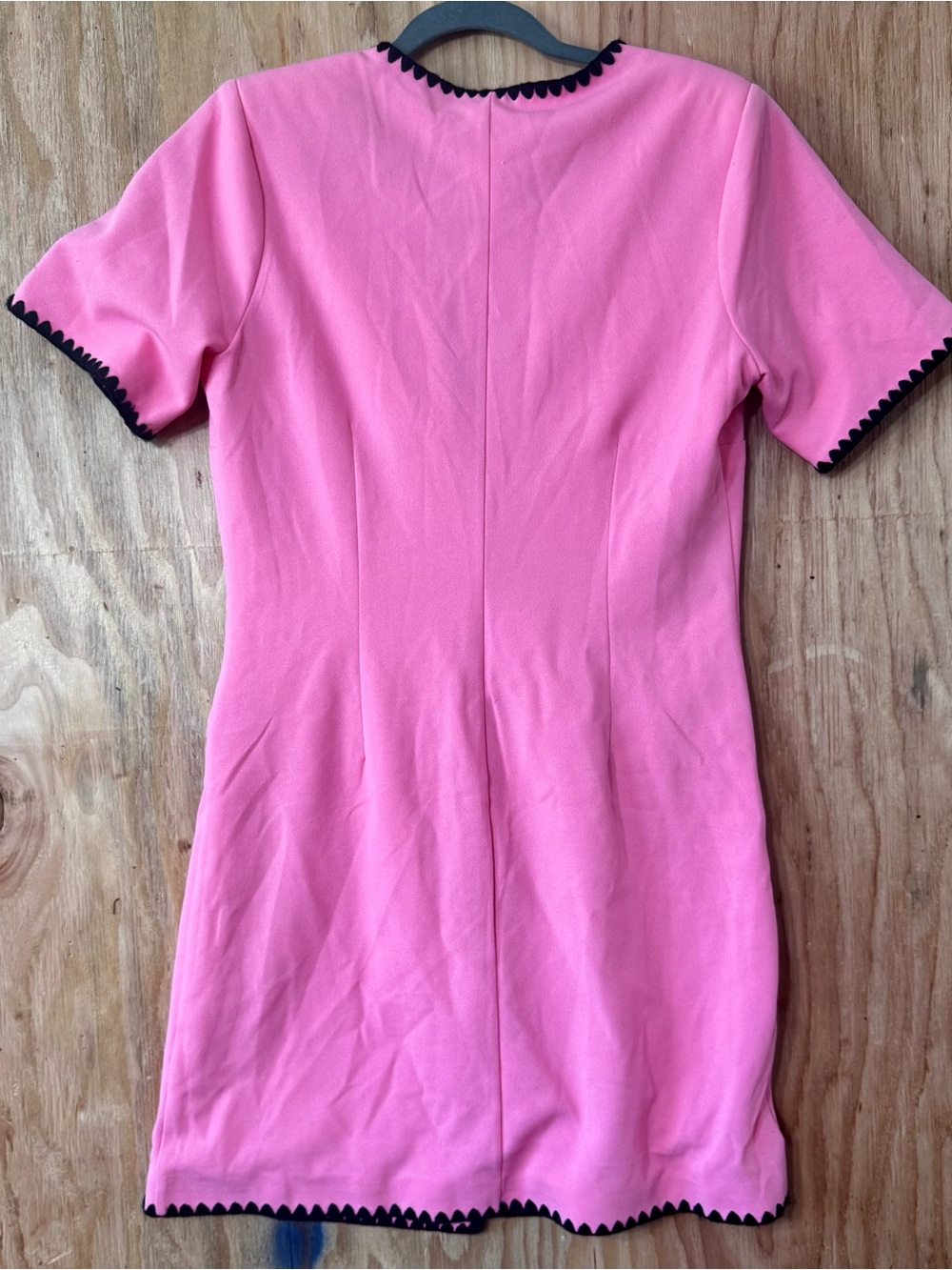 NWT Alexia Admor Pink Black Trim Pearl Button Mini Sheath Dress Size 8 - Picture 5 of 5